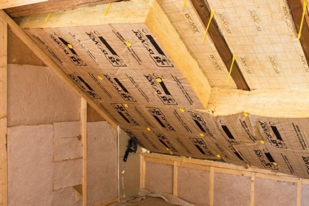 L’importance de l’isolation thermique dans une extension de maison à Lille, Ronchin, lomme, seclin, wambrechies, armentières, villeneuve d’ascq, lens, douai, chéreng, valenciennes, anstaing, marcq en baroeul, nord, pas de calais